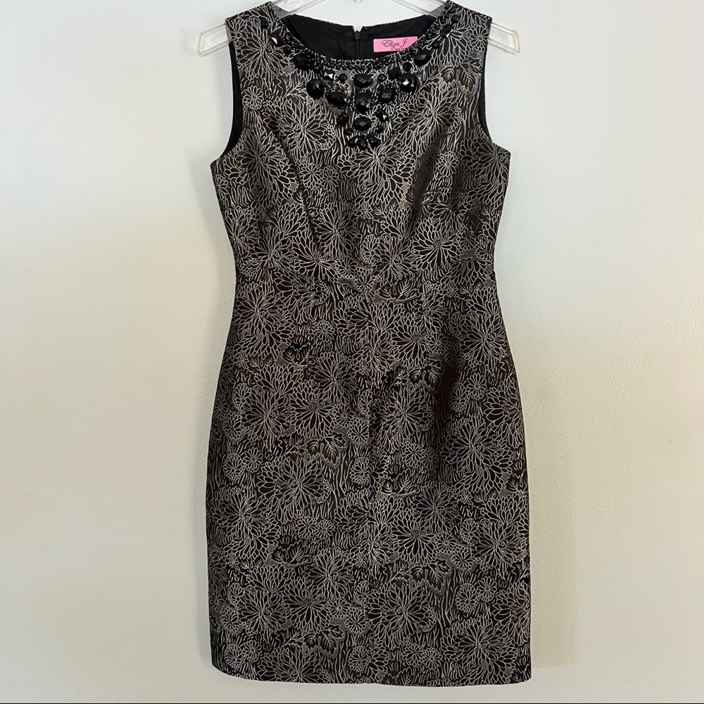 Eliza J Sleeveless Formal Black & SilverDress